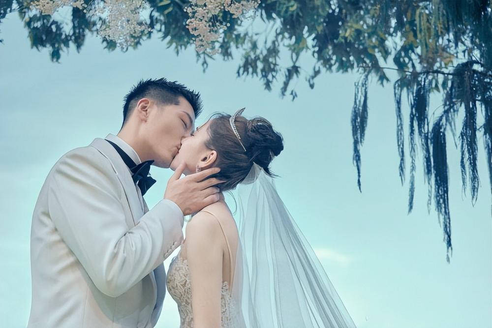 卡拉格:惊人真相!杰拉德滑倒的背后竟是米尼奥莱的罪魁祸首!