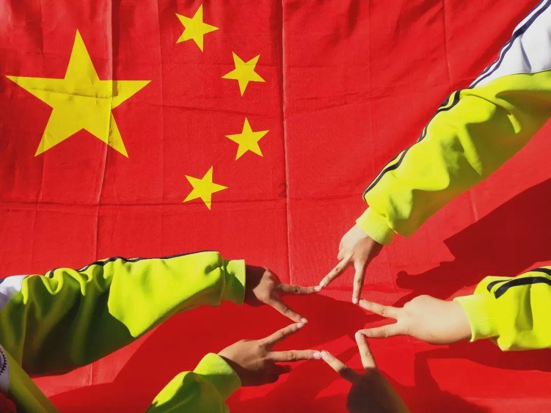 多彩时尚美发沙龙