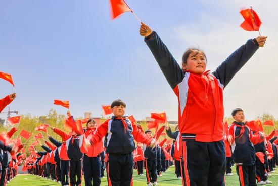 如何评价命案十三宗？剧情真实么？游戏画面