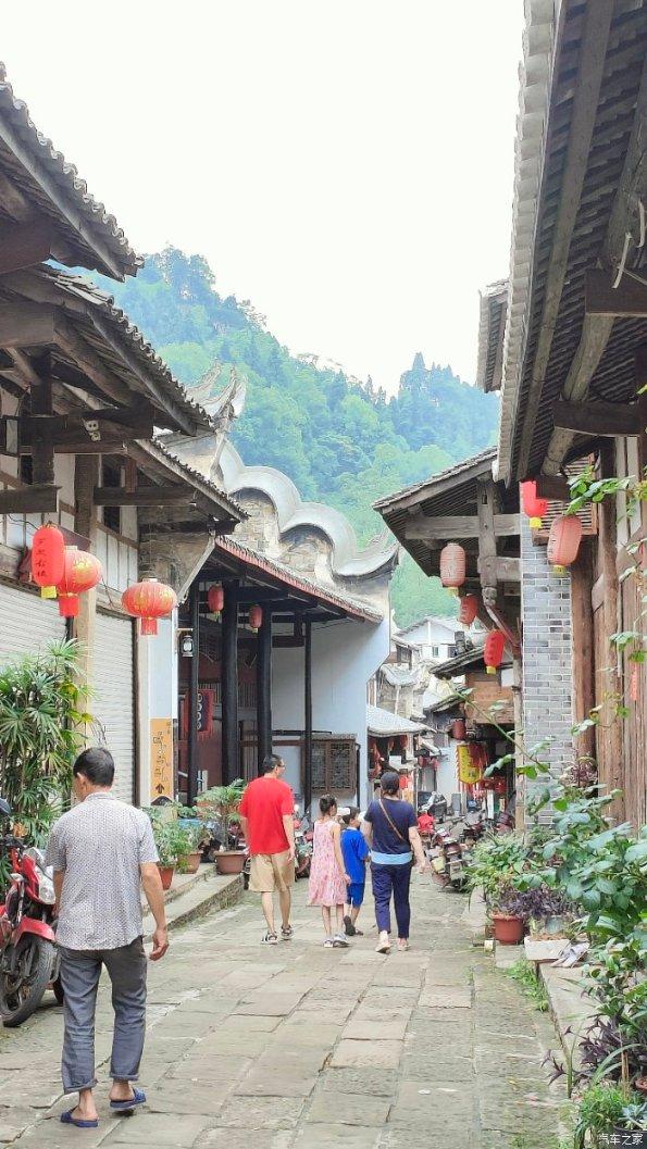 长虹华意:子公司浙江威乐供货新能源汽车空调压缩机给上汽通用五菱、易捷特等厂商