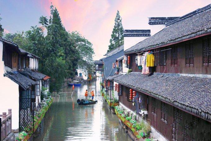 江西东乡：新铺沥青路 新农村里“年味”浓