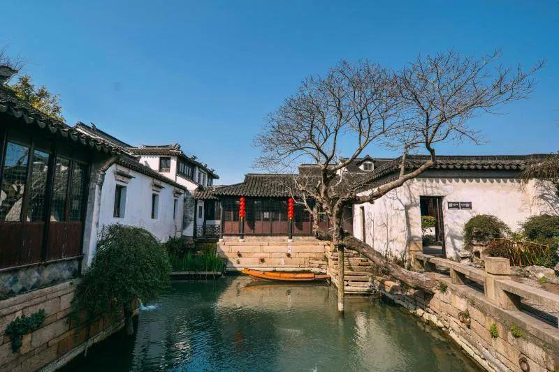 罗马诺:本泽马现在不会离开沙特,卢卡库可能会在夏窗去沙特联赛