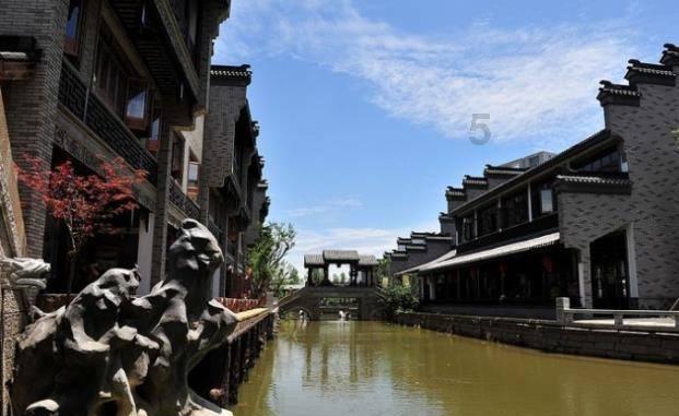 建业新生活股价重挫13.50% 市值跌2.03亿港元