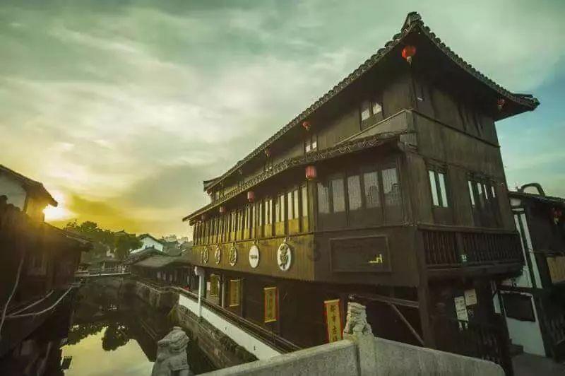 逃出安逸小乡村